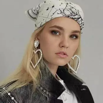 Новые трендовые женские серьги со сверкающими большими стразами и сердечками, аксессуары для ужина и свадьбы, модные эффектные серьги в форме сердечек