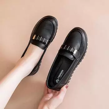 Новые туфли для мам на весну и осень, кожа, мягкая подошва, нескользящая, для женщин среднего и пожилого возраста, одинарные туфли на плоской подошве, удобные, для работы, черные 35 чёрный