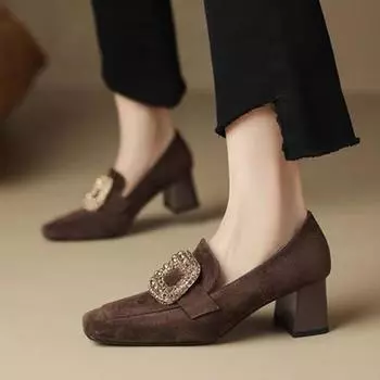 Новые туфли Elegantes на массивном каблуке с квадратной пряжкой и глубоким носком во французском стиле ретро с квадратной головкой 35