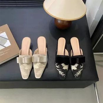 Новые туфли на высоком каблуке женские вышитые ретро туфли на тонком каблуке маленькие квадратные вышитые туфли на высоком каблуке женские 35