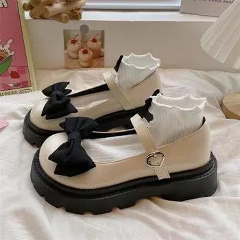 Новые туфли в стиле Лолита с пряжкой в форме сердца, женские туфли Мэри Джейн из лакированной кожи на толстой подошве, женские милые туфли с бабочкой на высоком каблуке 4.5 чёрный