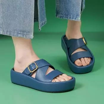 Новые весенне-летние легкие нескользящие пляжные тапочки с толстой подошвой и удобной пряжкой 35 серый