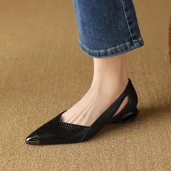 Новые весенне-летние женские туфли-лодочки с острым носком и толстым каблуком, женская обувь из натуральной кожи, элегантные бежевые полые женские туфли 34 чёрный
