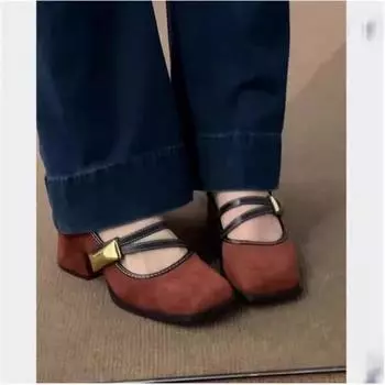 Новые весенние туфли женские модные с квадратным носком в стиле ретро, с мелким вырезом, повседневные на среднем каблуке, элегантные минималистичные удобные туфли для платья 35