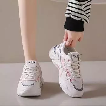 Новые весенние вступительные экзамены в старшую школу Спортивные специальные учащиеся младших классов Скакалка Прыжки в длину Спорт Амортизация Легкий бег 35