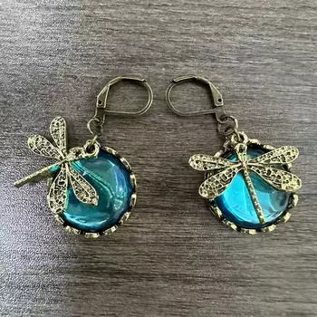 Новые винтажные серьги-стрекозы из бронзы, модные серьги-капли из металла золотого цвета с резным узором и инкрустацией лунным камнем для женщин, ювелирные изделия ARI