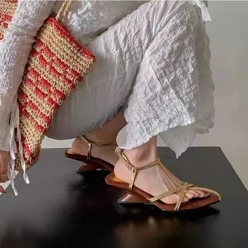 Новые женские босоножки на высоком каблуке Летние туфли на высоком каблуке Роскошные женские свадебные босоножки из коровьей кожи с ремешком на пятке 35