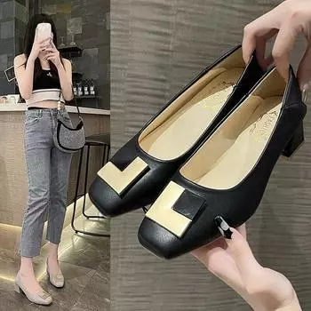 Новые женские туфли-лодочки, лоферы без шнуровки, туфли-оксфорды на высоком каблуке с квадратным носком для женщин, кожаные туфли на платформе с металлическими украшениями 34 бежевый