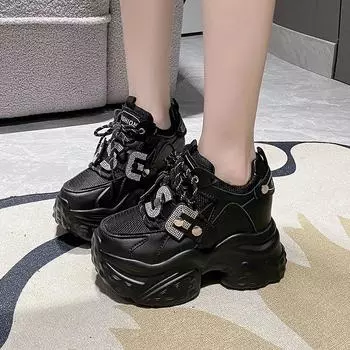 Новые женские туфли с прибавкой в росте до 10 см. Туфли на высоком каблуке для папы. Универсальная и утягивающая спортивная и досуговая обувь для женщин. 34 красный