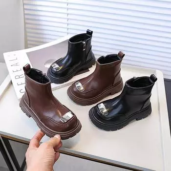Новые зимние детские ботинки, простые модные хлопковые ботинки для девочек, черные, коричневые, универсальные, детские, модные, повседневные, короткие, на молнии 23 коричневый