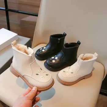 Новые зимние сапоги для девочек, милые детские вышитые ботильоны принцессы, модные теплые плюшевые детские повседневные хлопковые сапоги, универсальные 23 чёрный