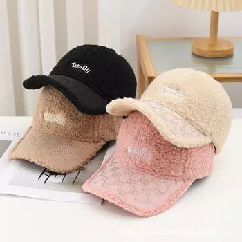 Новые зимние женские шапки универсальные из искусственной овечьей шерсти утепленная женская бейсболка в иностранном стиле женская черная one size fits all хаки