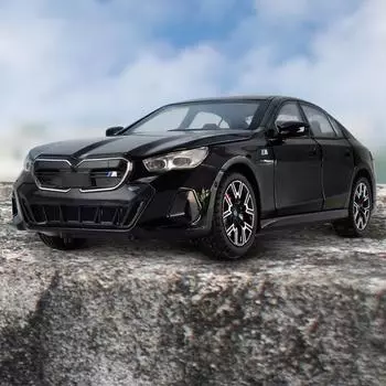 Новый 1:24 BMW I5 M60 Xdrive Power Alloy Diecast Модель автомобиля Литье под давлением Детская игрушечная машинка Подарок на день рождения для мальчика Подарок для хобби Коллекционирование чёрный