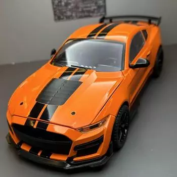 Новый Большой 1:18 Ford Mustang GT500 Миниатюрный литой металлический седан Модель стола Настольная коллекция Украшения Трендовые украшения Детские игрушки чёрный