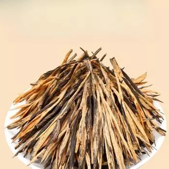 Новый чай Юньнань Аутентичный Фэнцин Древнее дерево Черный чай Один лист Золотая игла