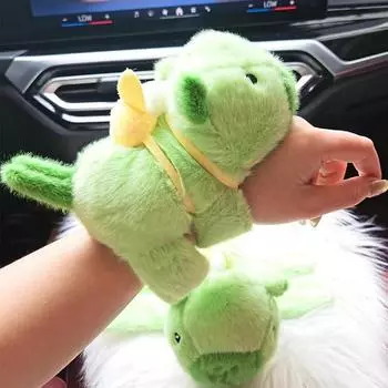 Новый кавайный капибара с бананом, браслет с защелкой, пушистая мягкая игрушка, кукла, хлопающая круглая игрушка, кольцо на руку, подарок на день рождения зелёный