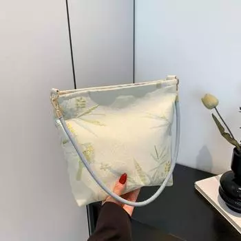 Новый китайский стиль, иностранный стиль, большая вместимость, сумка под мышкой, женская новая модная сумка-ведро для поездок на работу и обратно 2024 года