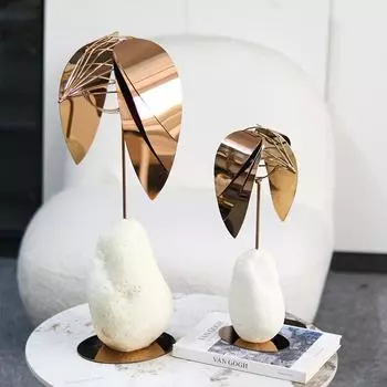 Новый китайский стиль Metal Dapeng расправляет крылья, художественные геометрические орнаменты, легкие роскошные украшения для офисов, отелей и офисов продаж B&B