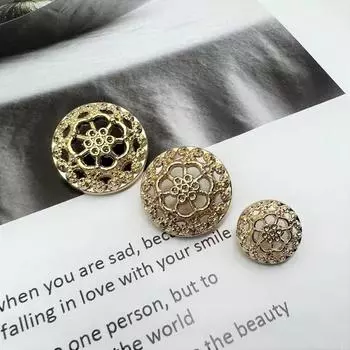 Новый металлический огонек полые полые цветы небольшой аромат ретро ветровка пуговица украшение пряжка сплав 20L=12.5 MM