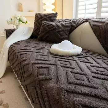 Новый плюшевый однотонный чехол для дивана с геометрическим узором, жаккардовый теплый протектор для дивана, утолщенная подушка для дивана, нескользящий декоративный чехол для дивана 70x70