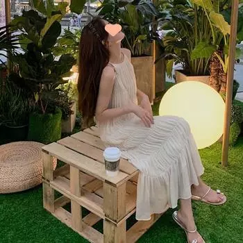 Новый стиль, нежное платье на бретельках в Корейском стиле, элегантное пляжное плиссированное платье миди для похудения, повседневное платье в западном стиле S бежевый