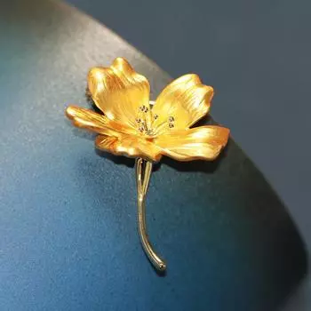 Новый темперамент, простая и элегантная розовая капля масла, лотос, вишневый цвет, брошь, женский пестик с заклепками, маленькая булавка для предотвращения воздействия.