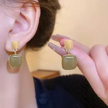 Новый темперамент, простая имитация нефрита Хэтянь, квадратная геометрия, серьги-джокеры, женские серьги