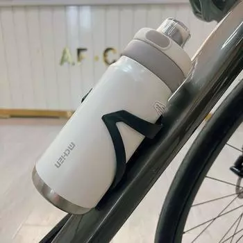 Новый термокружка из нержавеющей стали для мужчин и женщин, большой емкости, для занятий спортом на открытом воздухе, простая портативная кружка-прыгун 550ml