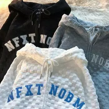 Новый женский белый свитер с вафельной тканью и капюшоном в корейском стиле для осени и зимы, свободная куртка с длинными рукавами для студентов. XL чёрный