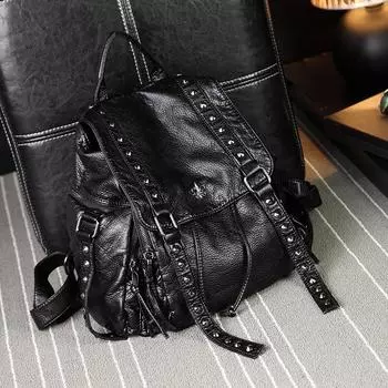 Новый женский рюкзак, модная сумка с заклепками, мягкий кожаный рюкзак, большой емкости, модная школьная сумка, женская сумка чёрный