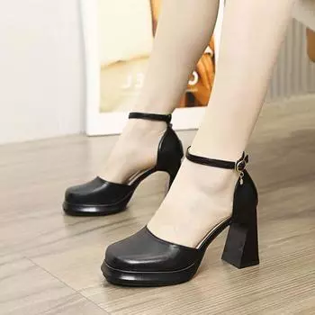Nude high heels women s new 2025 summer waterproof table design sense niche French bag head high heels sandals women 35