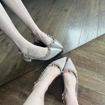 Nude Xiaoxiangfeng single shoes women s 2025 new rivet hollow small leather shoes summer skirt wear high-heeled sandals 34 телесный