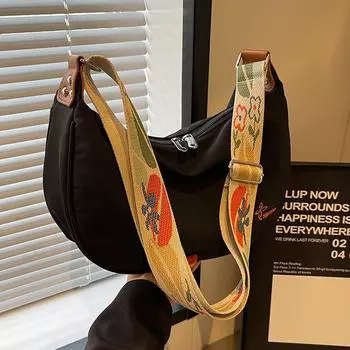 Nylon cloth bag women s large capacity 2024 new autumn and winter versatile niche design single shoulder crossbody saddle dumpling bag