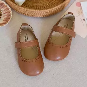 Обувь Baby Jam для девочек Wave Punching Flat, коричневая-BB378 130