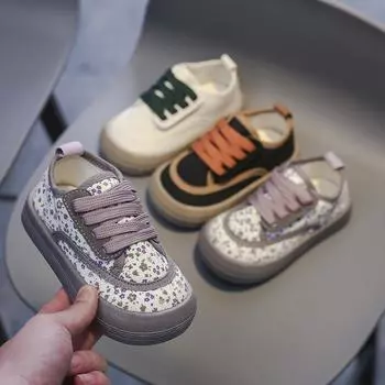 Обувь для девочек Детская обувь из парусины 2024 Весна Новый выпуск Фрагментированные цветы Модные удобные повседневные туфли Zapatillas Nio 19 insole12.9CM белый