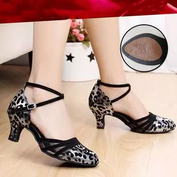 Обувь для латинских танцев Женская танцевальная обувь Женская танцевальная обувь Обувь для квадратных танцев Мягкая подошва Обувь для бальных танцев на среднем каблуке Леопардовый принт Весна и лето 42 чёрный