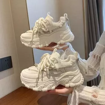 Обувь для папы, летняя обувь для девочек 2025 года, новые универсальные туфли на платформе в стиле ретро, белые туфли с кружевной сеткой, спортивная повседневная обувь 35