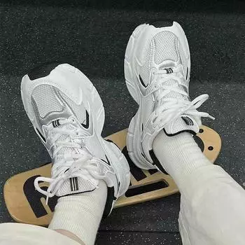 Обувь для папы, женская, осень 2024 года, новая мода, толстая подошва, легкая, сетчатая, дышащая, корейская версия, повседневные кроссовки для женщин 35 чёрный