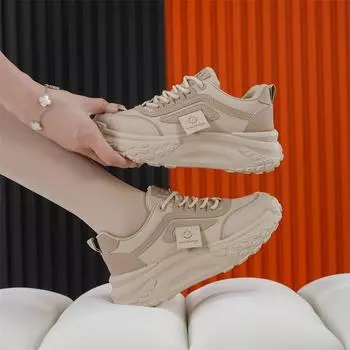Обувь для папы, женская осенняя новая маленькая белая обувь на платформе, небольшая увеличивающая рост повседневная обувь универсальная спортивная обувь 35