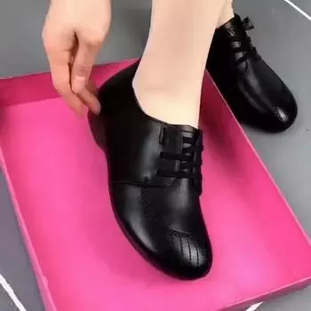 Обувь женская 2025 осень новые туфли для мам мягкая подошва мягкая поверхность нескользящая женская обувь повседневная универсальная обувь для женщин среднего и пожилого возраста одиночные туфли 35 чёрный