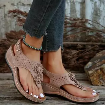 Обувь Женские шлепанцы Женские сандалии Большие размеры Повседневные сандалии Женские аппликации Круглый носок Пряжка Ремешок Танкетка Обувь Женские 36