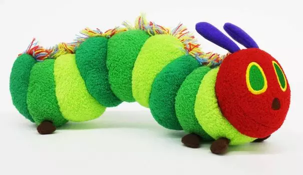 Очень голодная гусеница, красочная мягкая игрушка М, длина 24 см, зеленая