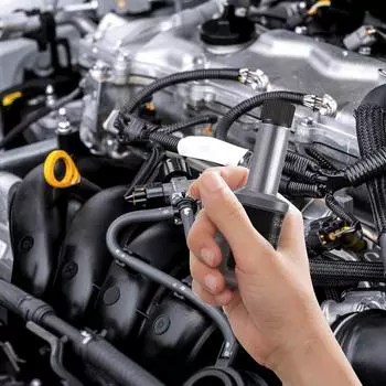 Очиститель системы двигателя 60 мл Очиститель масляного инжектора Присадка к маслу Очиститель камеры сгорания Профессиональный антиуглеродный Высокий CHINA