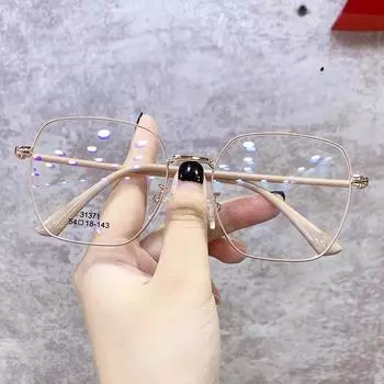 Очки с защитой от синего света для близоруких мужчин и женщин без макияжа и с маленьким лицом могут быть оснащены большой оправой для очков по рецепту