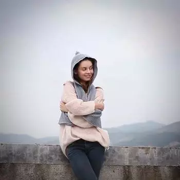 Ода Радости 2 Qu Xiaoxiao шарф с капюшоном модная вязаная шапка осень и зима кондиционер шаль интегрированный родитель-ребенок красный