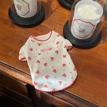 Одежда для кошек и собак с вышитым краем, рубашка с клубничным принтом, топ с рукавами-фонариками, одежда для щенков с коротким рукавом, жилет для собак XS