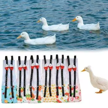 Одежда для подгузников для домашних животных, эластичный плечевой ремень, регулируемая застежка на пуговицах, впитывающая мочу, бант, подгузник в форме утки S зелёный