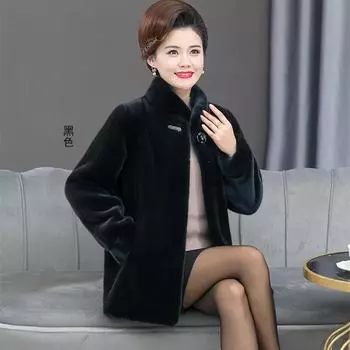 Одежда для женщин среднего и пожилого возраста, короткая зимняя одежда для мам, короткая благородная куртка из искусственного меха норки, бархатная куртка в иностранном стиле для бабушек L [within 45kg] чёрный