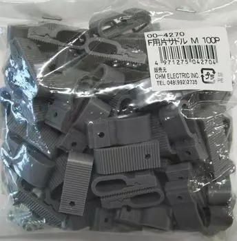 Одинарное седло для F с гвоздями (M) 100 штук