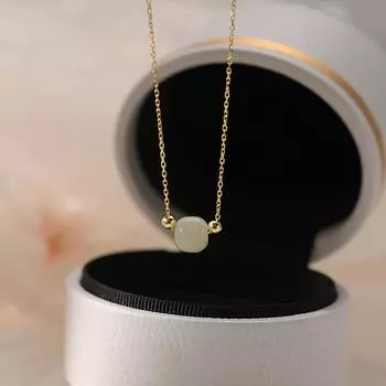 Одиночное ожерелье из нефрита Хотан, женское, легкое, роскошное, темпераментное, зеленое, круглое, с бусинами, паспарту, нержавеющая сталь, ключичная цепочка